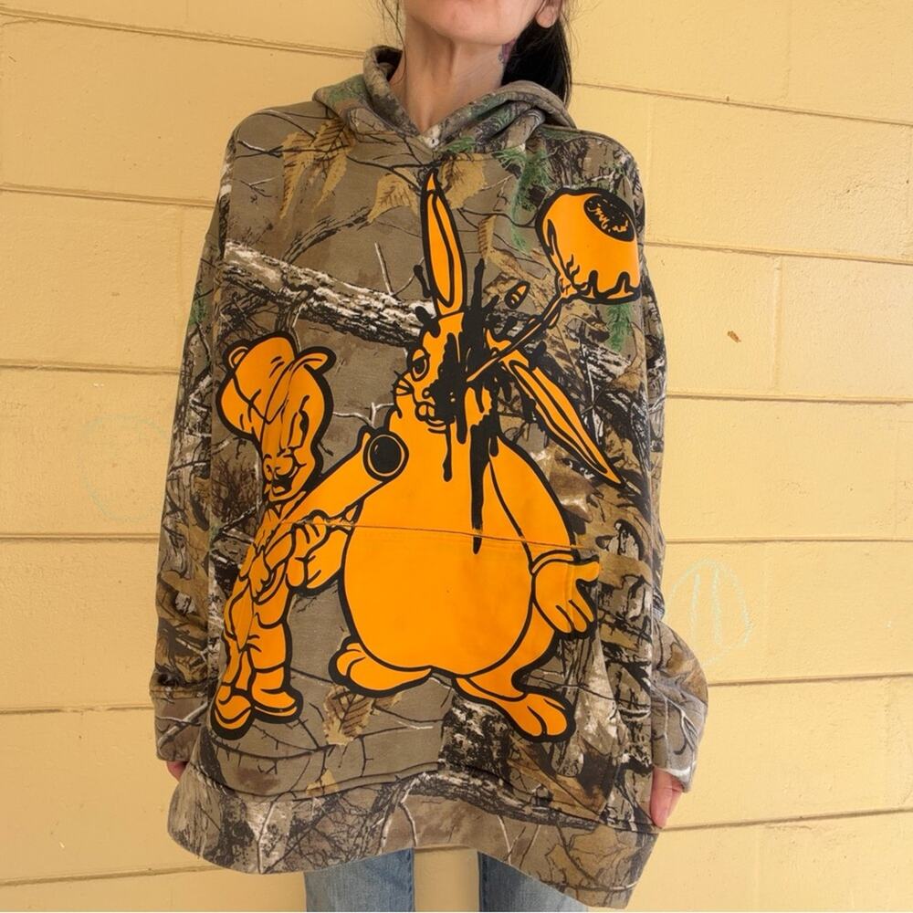 Reworked Camo Elmer Fudd Men's Hoodie Size Large